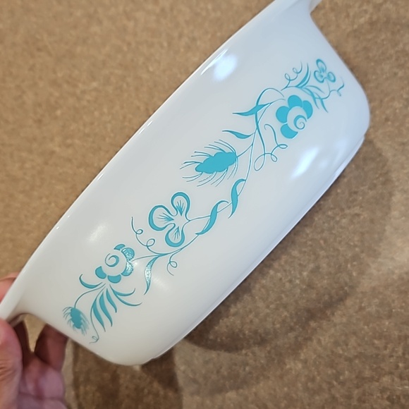 Vintage Pyrex 1.5 Qt "Meadow" Casserole!!! - Picture 12 of 17